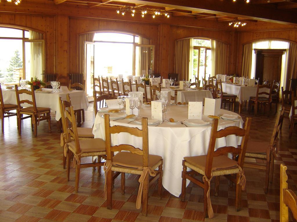 וילאדראו Hostal De La Gloria מראה חיצוני תמונה