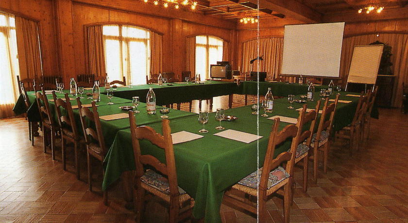 וילאדראו Hostal De La Gloria מראה חיצוני תמונה